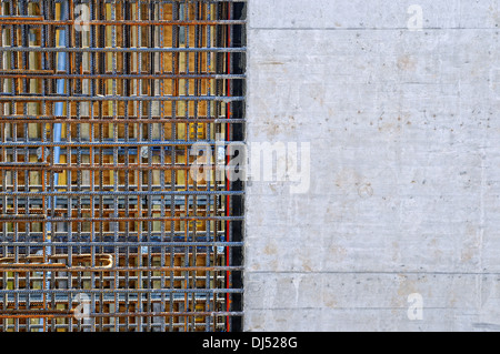 Mur de béton avec armature en béton Banque D'Images