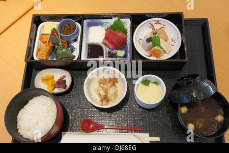 Japon, Tokyo, repas traditionnel japonais Banque D'Images