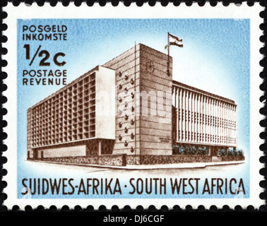 L'Afrique du Sud-ouest des timbres d'°C. bâtiment public daté 1961 Banque D'Images