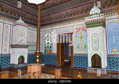 Salle de réception, chambre d'Alexandre Polovtsev, Musée des Arts Appliqués de Tachkent, Ouzbékistan Banque D'Images