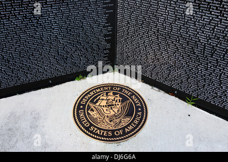 Noms des membres de la Marine américaine qui sont morts en Irak et en Afghanistan sur le mémorial de la guerre du Golfe, Cumberland , Maryland , Etats-Unis Banque D'Images