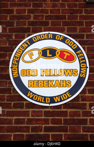 Ordre Indépendant des Odd Fellows ou Rebekahs signe sur Providence Lodge building, Catonsville, comté de Baltimore, Maryland, USA Banque D'Images