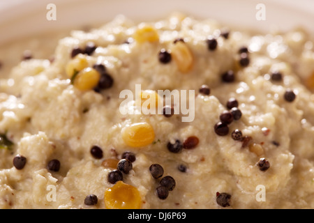 Le chutney est un plat populaire de la cuisine indienne du Sud & est un condiment épicé. Banque D'Images