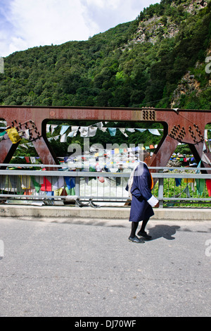 Projet hydro-électrique,construit par les japonais, le pont de la rivière mangde trongsa,à la limite du Bhoutan de l'ouest et centrale,on Banque D'Images