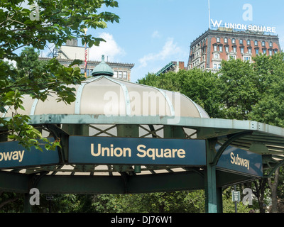 Entrée de la station de métro 14th Street, Union Square, NYC Banque D'Images