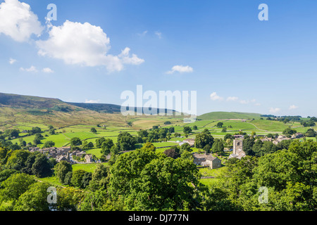 Burnsall dans Wharfedale, Yorkshire du Nord. Banque D'Images