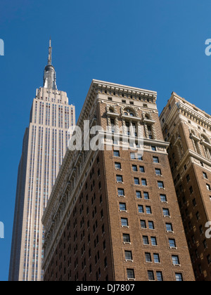 Herald Towers (anciennement Hôtel McAlpin) et de l'Empire State Building, Broadway et 34th Street, NYC Banque D'Images