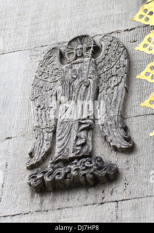 Bas-relief de ange sur le mur Banque D'Images