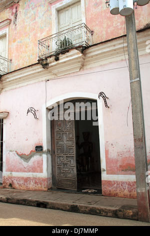 Museo de las Parrandas Remedianas, Calle Máximo Gómez, Remedios, province de Villa Clara, Cuba, mer des Caraïbes, l'Amérique centrale Banque D'Images