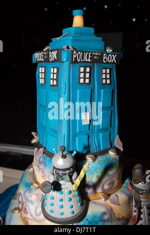 Le Gateau Tardis Photo Stock Alamy