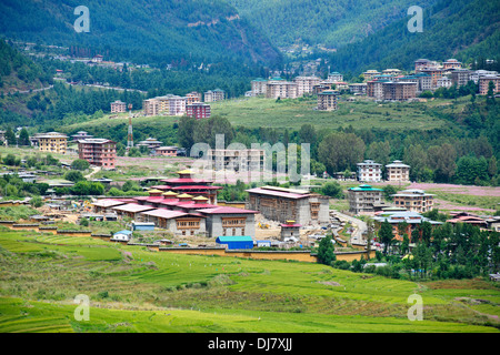 Tashichhoe Dzong,Fort,Thimphu Tsechu festival,4 Jour en cours,vue sur les édifices du Parlement et célébrations,colorés,Bhoutan Banque D'Images