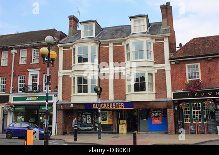 Blockbuster video store dans la High Street, Winchester, Hampshire, England, UK. Banque D'Images