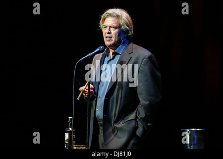 RON WHITE apporte sa tournée 2013-2014 à la Durham Performing Arts Center de Durham, NC. Banque D'Images