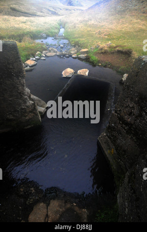 Hrunalaug, une ancienne source thermale près de Fluodir, Islande Banque D'Images