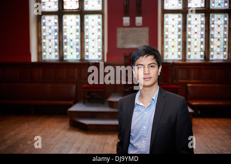 Oxford Union Wacharasindhu Président Parit en photo dans l'hémicycle des capacités Banque D'Images