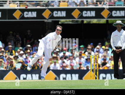 Gabba Sol, Brisbane, Australie. 23 nov., 2013. GRAEME SWANN . Jour 3 du premier essai de cendres Australie 2013/14 v Angleterre. Credit : Action Plus Sport/Alamy Live News Banque D'Images