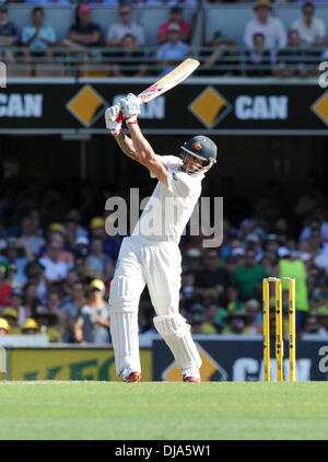 Gabba Sol, Brisbane, Australie. 23 nov., 2013. MITCHELL JOHNSON . Jour 3 du premier essai de cendres Australie 2013/14 v Angleterre. Credit : Action Plus Sport/Alamy Live News Banque D'Images