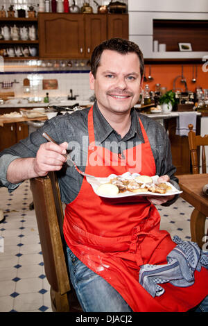 Ingo Appelt sur ZDF TV allemande "cuisine spectacle Lafer ! Lichter ! Lecker !' en Stahltwiete Studio. Hambourg, Allemagne - 02.04.2012 Banque D'Images