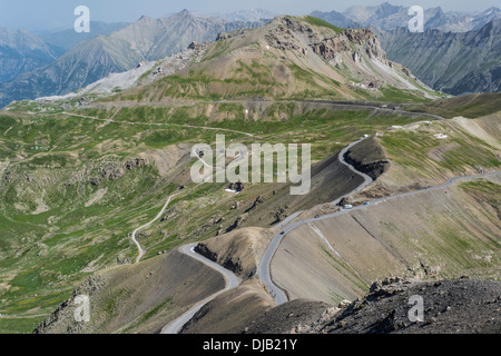 Col du col de la Bonette, 2715 m, partie de la Route des Grandes Alpes, route de montagne Jausiers Banque D'Images