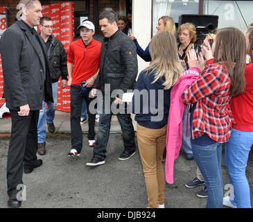 One Direction One Direction One Direction du célèbre son 19e anniversaire de l'organisation d'une Charity Golf Classic avec Keith Duffy pour Action Autisme irlandaise (AAI) et de l'hébergement d'urgence temporaire (Mullingar) L'équipe de Mullingar, Irlande - 13.09.12 Banque D'Images