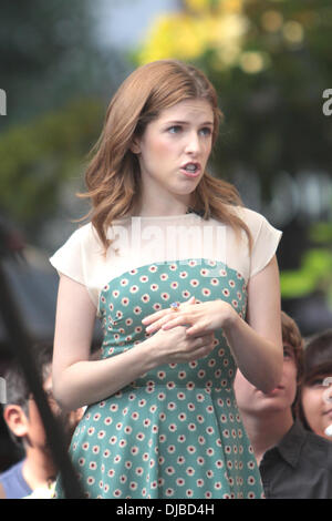 Anna Kendrick apparaît sur "Extra" du Grove Los Angeles, Californie - 17.09.12 Banque D'Images