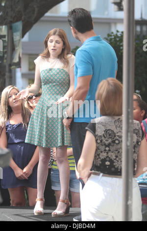 Anna Kendrick apparaît sur "Extra" du Grove Los Angeles, Californie - 17.09.12 Banque D'Images