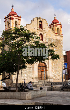 Le Temple de la Preciosa Sangre de Cristo ou Temple du sang du Christ dans le quartier historique de Oaxaca, Mexique. Banque D'Images