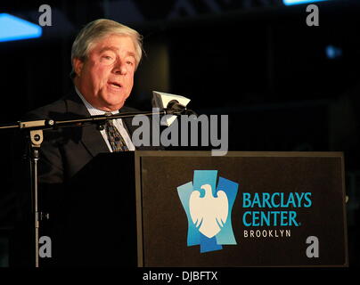 Le Président de l'Arrondissement de Brooklyn Marty Markowitz cérémonie pour la nouvelle Barclays Center de Brooklyn, New York New York, USA - 21.09.12 Banque D'Images