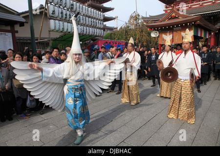 Japon, Tokyo, Héron blanc danse, cérémonie, procession, les gens, Banque D'Images