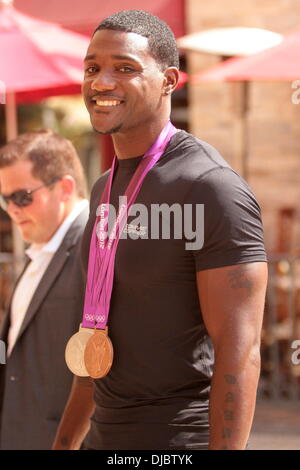 Justin Gatlin des stars du Grove pour la 'Extra' Palooza célébration Los Angeles, Californie- 10.09.12 Banque D'Images