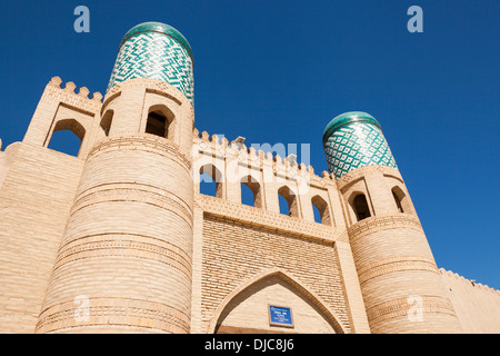 Kunya Ark, également connu sous le nom de Kohna Arche, le logement de l'ancien musée de Khorezm, Ichan Kala, Khiva, Ouzbékistan Banque D'Images