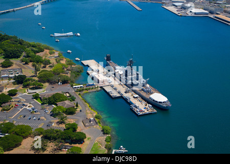 USS Missouri et l'USS Arizona, Pearl Harbor, Honolulu, Oahu, Hawaii Banque D'Images