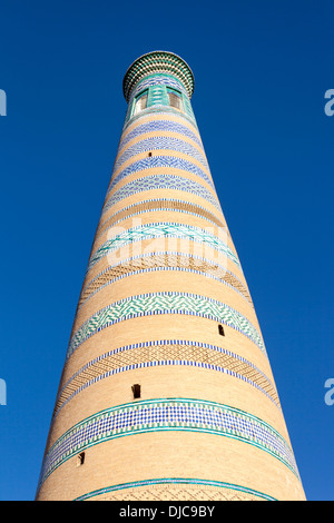 Minaret Islam Khodja, Ichan Kala, Khiva, Ouzbékistan Banque D'Images