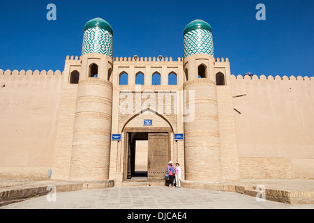 Kunya Ark, également connu sous le nom de Kohna Arche, le logement de l'ancien musée de Khorezm, Ichan Kala, Khiva, Ouzbékistan Banque D'Images