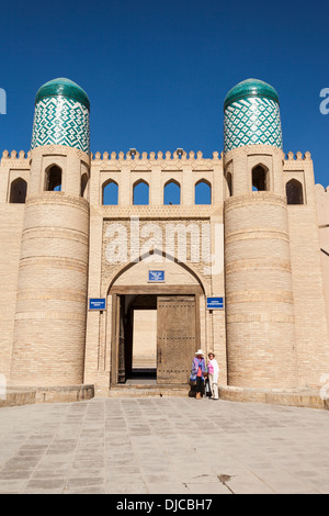 Kunya Ark, également connu sous le nom de Kohna Arche, le logement de l'ancien musée de Khorezm, Ichan Kala, Khiva, Ouzbékistan Banque D'Images