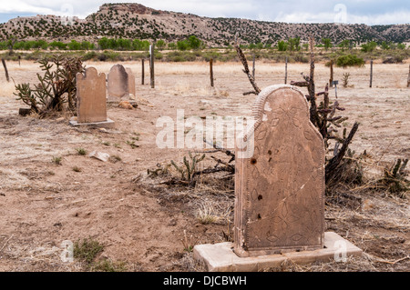 Mission Dolores, pierres tombales et cimetière Picketwire Canyonlands, Comanche national des Prairies, La Junta, Colorado. Banque D'Images