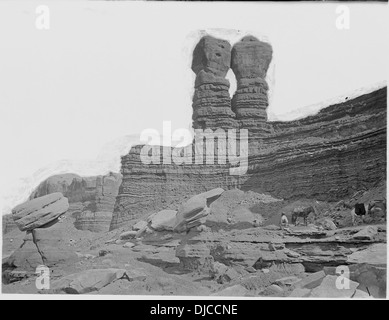 Punch et Judy, maintenant appelé le Navajo des jumeaux. Abajo quadrangle. San Juan County, Utah.517135 Banque D'Images