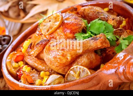 Du poulet savoureux, traditionnelle fête de célébration, chiches frits délicieux restaurant de luxe, maison de vacances d'automne pour menu Banque D'Images