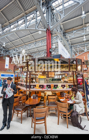 L'Angleterre, Londres, Marylebone Station, Cafe Concourse Banque D'Images