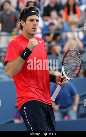 Juan Martin Del Potro US Open 2012 Men's Match - Juan Martin Del Potro (ARG) vs Florent Serra (FRA) tenue à l'USTA Billie Jean King National Tennis Center. Del Potro bat Serra 6-4 7-6 6-4 - New York City, USA - 29.08.12 Banque D'Images