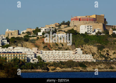 Vue sur dalt Vila (vieille ville), la ville d'ibiza, Ibiza, ESPAGNE Banque D'Images