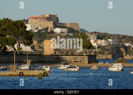 Vue sur dalt Vila (vieille ville), la ville d'ibiza, Ibiza, ESPAGNE Banque D'Images