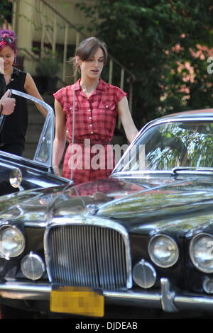 Keira Knightley sur le tournage de "Une chanson peut vous sauver la vie' la ville de New York, USA - 30.07.12 Banque D'Images