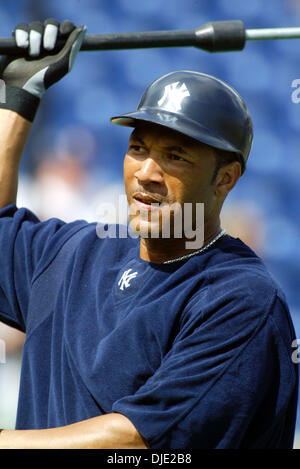 Gary Sheffield of the New York Yankees bats during 8-6 loss to the Los  Angeles Angels of Anaheim at Angel Stadium in Anaheim, Calif. on Saturday,  July Stock Photo - Alamy