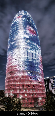 Torre Agbar, les sièges sociaux de la CMT, architecture moderne, Barcelone, Espagne