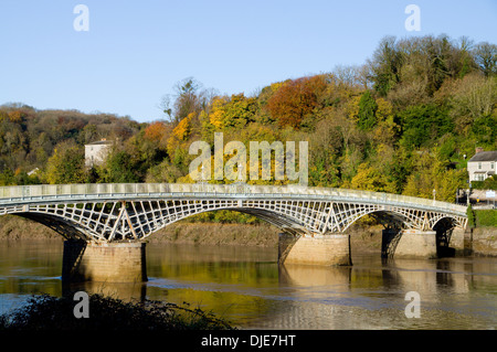 Pont de Chepstow et la rivière Wye, Chepstow, Monmouthshire, Galles du Sud. Banque D'Images