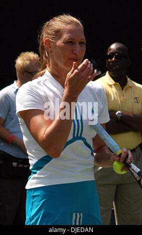 Aug 28, 2004 ; de Flushing Meadows, New York, USA ; Star tennis Steffi GRAF En 2004 Arthur Ashe Kids Day Cérémonie à l'US Open à Flushing Meadows, New York le samedi 28 août 2004. Banque D'Images