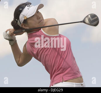 Oct 17, 2004 ; Palm Desert, CA, USA ; LPGA Pro SHI HYUN AHN tees off au Samsung World Championship. Banque D'Images