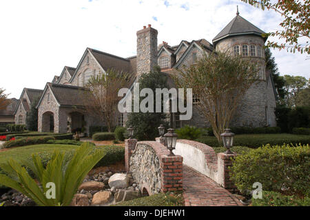 Le 09 décembre 2003 - Orlando, Floride, Etats-Unis - Une photo de l'extérieur de la maison de l'ancien Frank Viola à Orlando, Floride, le 9 décembre 2003. Viola est un ancien joueur de la Série mondiale et Cy Young award winner. (Crédit Image : © Ebanhack Phelan/ZUMA Press) Banque D'Images