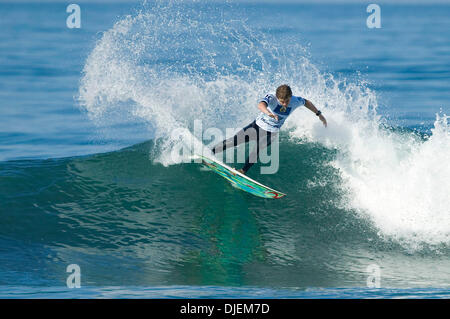 Sep 09, 2007 - San Clemente, CA, USA - BEN DUNN (Ancien Bar, NSW, Australie) a gagné son premier tour de chaleur au Boost Mobile Pro à des tréteaux. Trois buts à Dun, à l'écart Trent Munro (Aus) et Danny Wills (Aus) au deuxième tour.. Le Boost Mobile Pro est le sixième événement sur le favorise l'ASP World Tour et dispose le top 45 surfers dans le monde et trois jokers. Le coup de pouce Mobil Banque D'Images